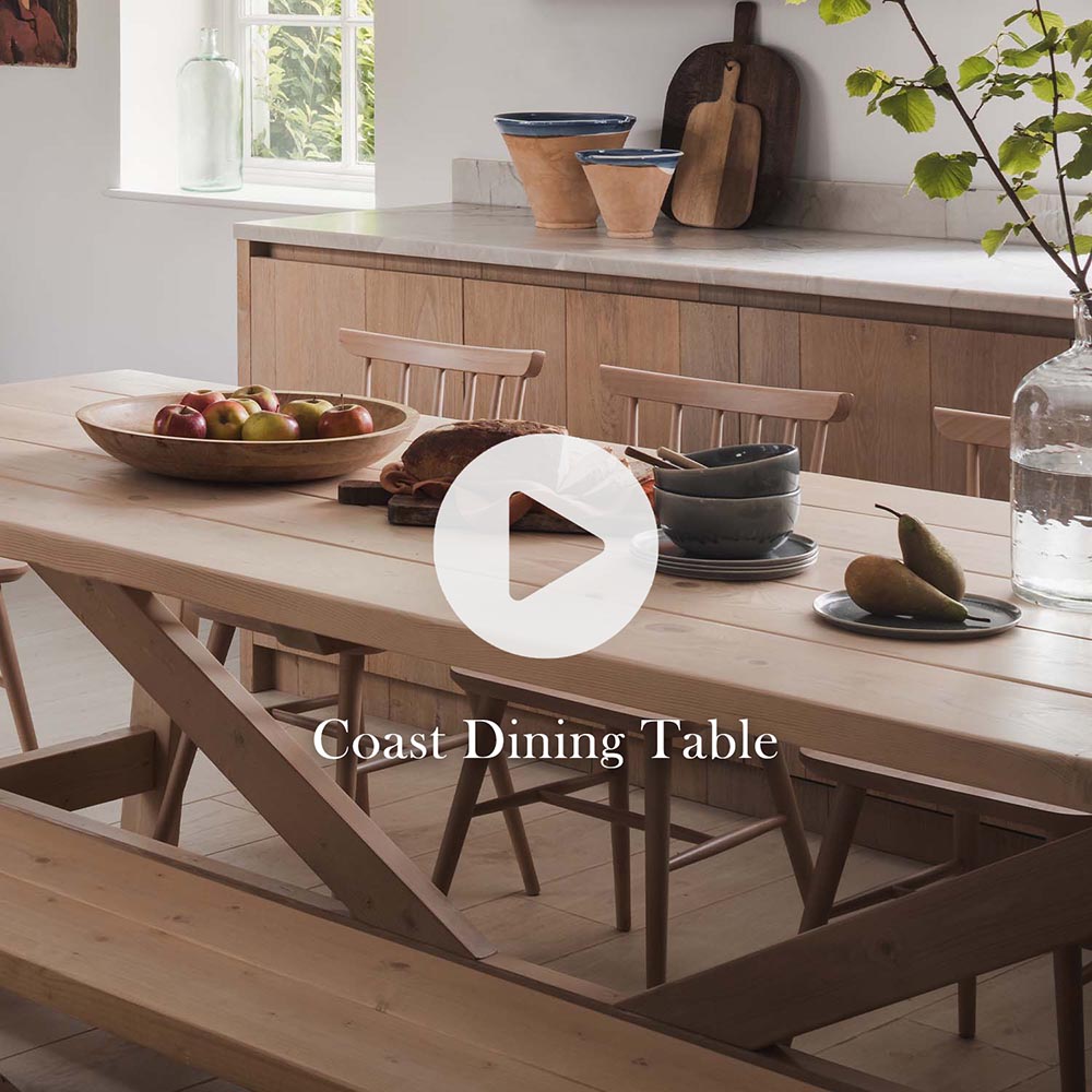 Coast Indoor Dining Table