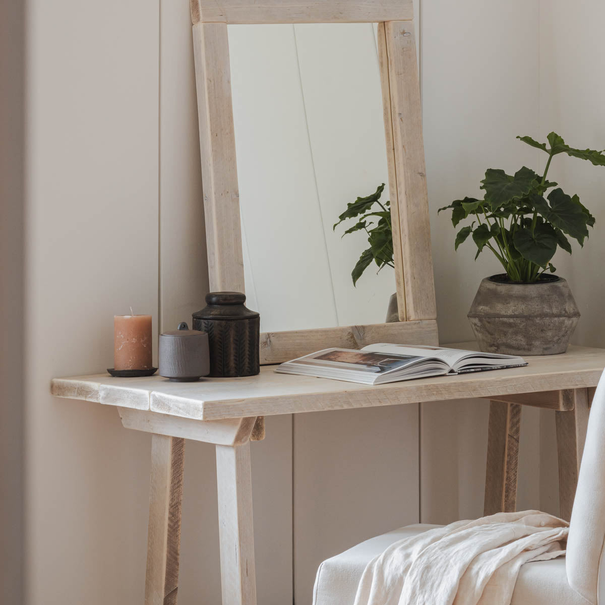 Splay Desk